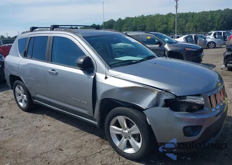 2016 Jeep Compass Sport z USA, uszkodzony, nr VIN 1C4NJCBA8GD611259
